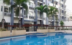One Palm Tree Villas close to Manila Airport - Terminal 3